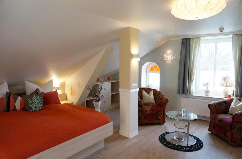 Deluxe Apartments Der "Alten Apotheke" Prerow Rum bild