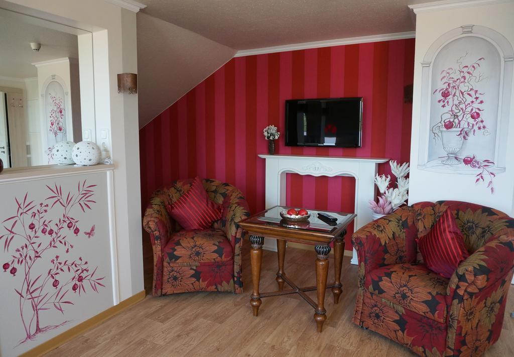 Deluxe Apartments Der "Alten Apotheke" Prerow Rum bild