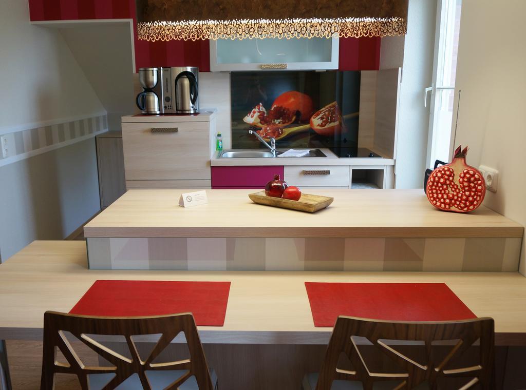 Deluxe Apartments Der "Alten Apotheke" Prerow Rum bild