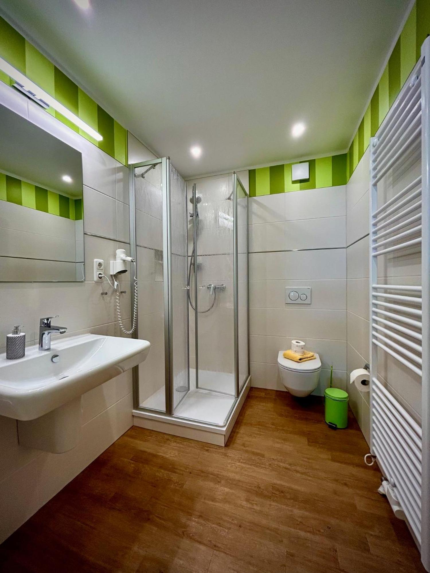 Deluxe Apartments Der "Alten Apotheke" Prerow Exteriör bild