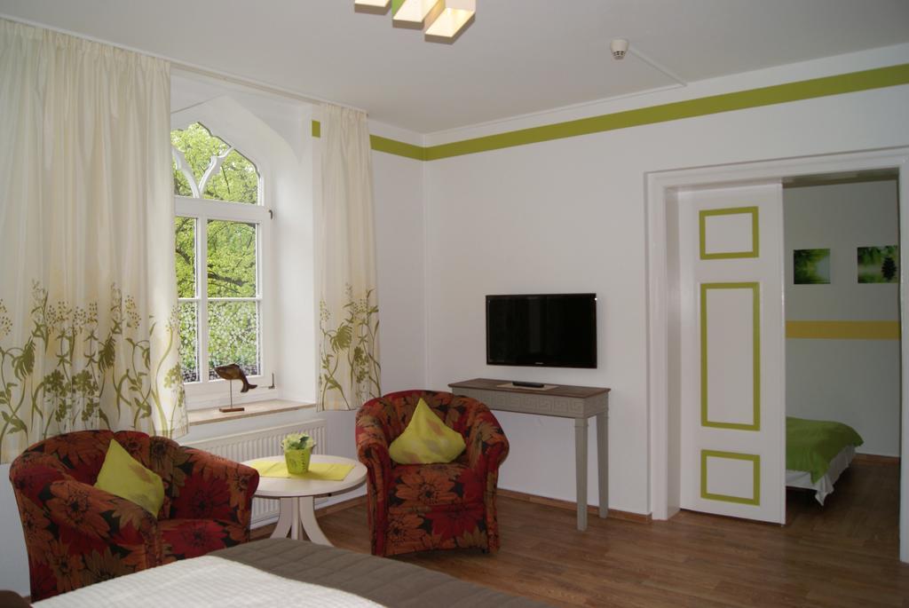 Deluxe Apartments Der "Alten Apotheke" Prerow Exteriör bild