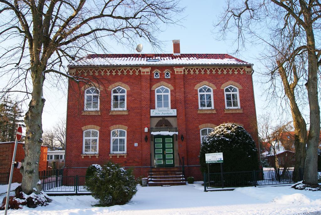 Deluxe Apartments Der "Alten Apotheke" Prerow Exteriör bild